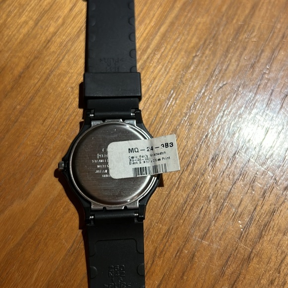 Casio watch large cities print round white face black buckle band - Picture 8 of 8